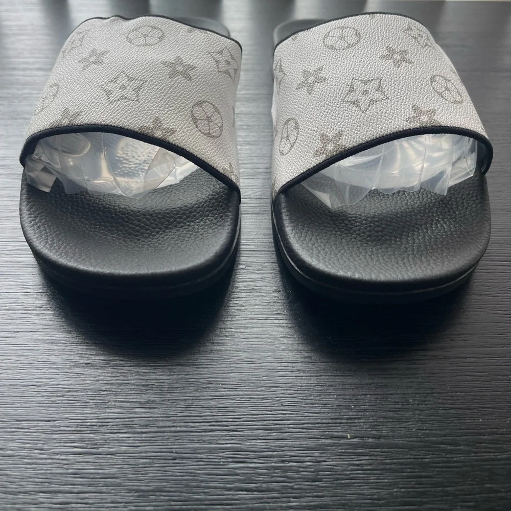 Classic Black and Gray monogram Slide Sandals size 45 EU
